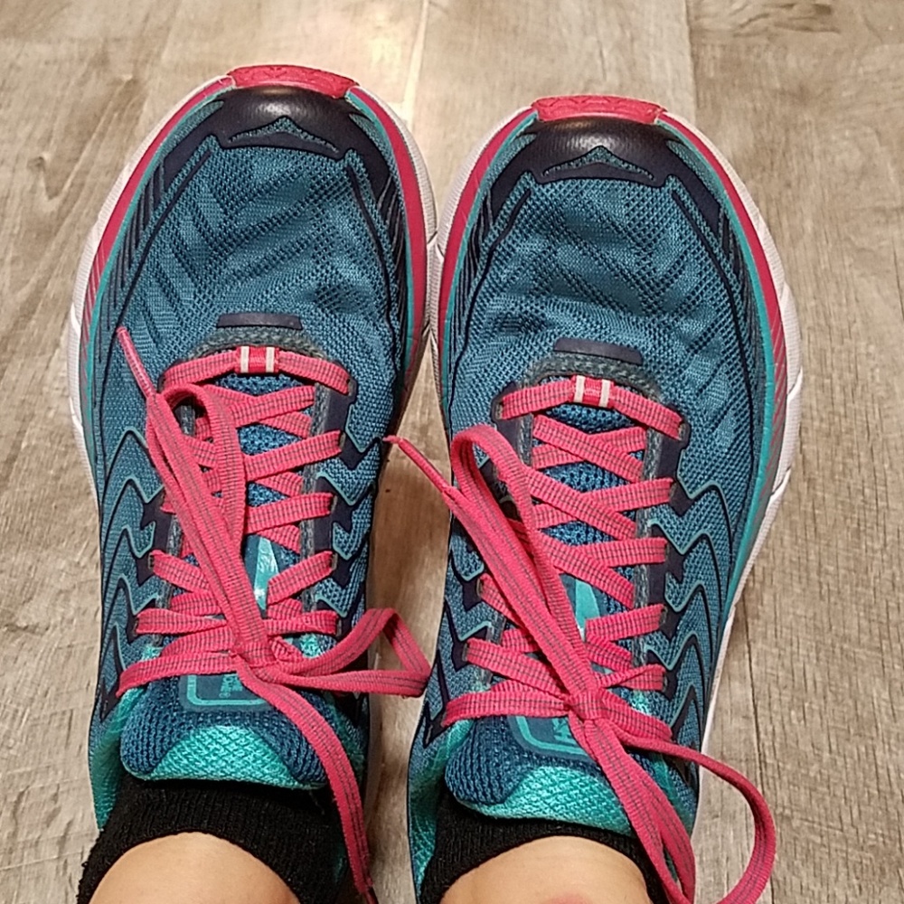 Hoka one one Clifton 4 size 6.5